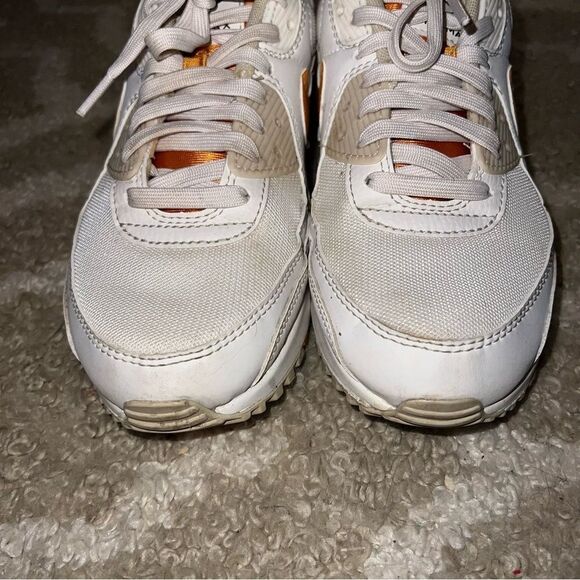 Nike Air size 8 shoe - Picture 2 of 8